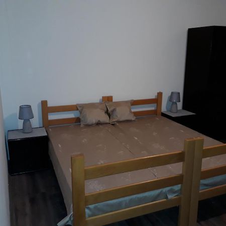 Misko'S Guest House سكوبجي المظهر الخارجي الصورة